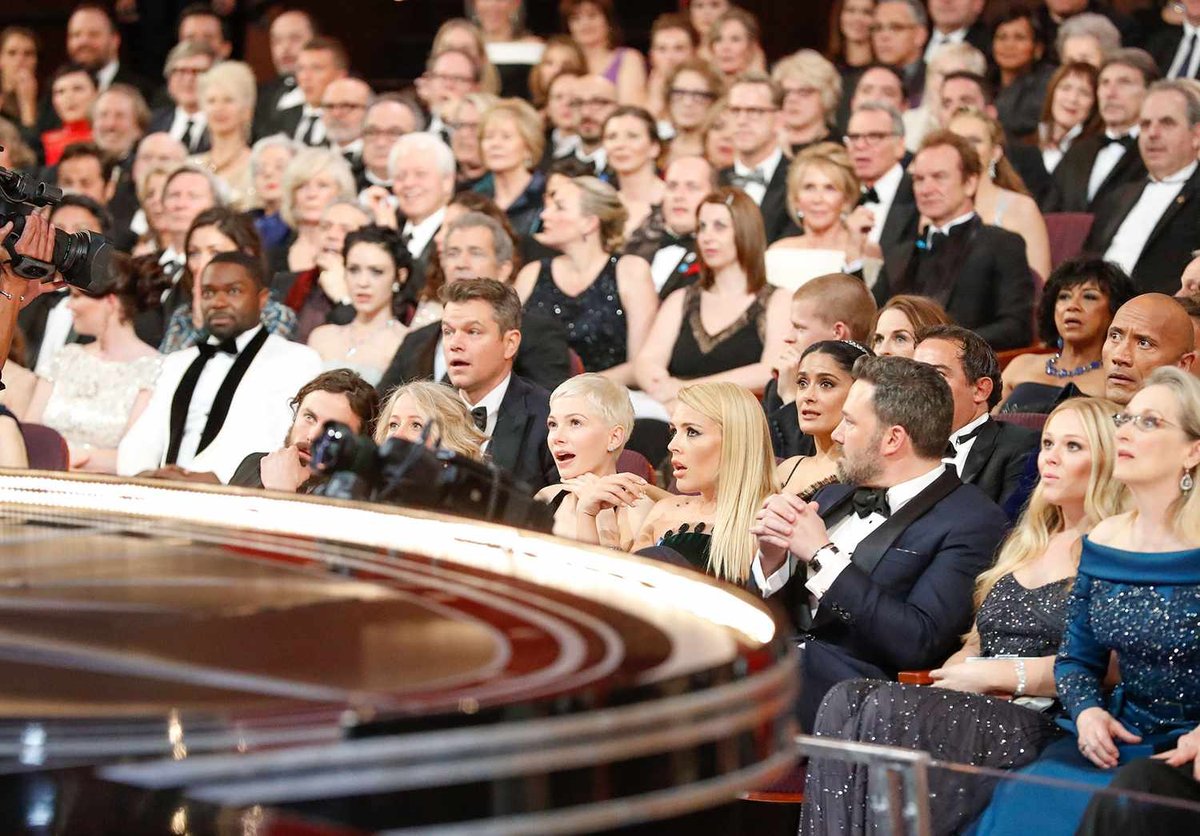 Busy Philipps Pleaded with Ben Affleck’s Batman to Rescue Oscars Mixup