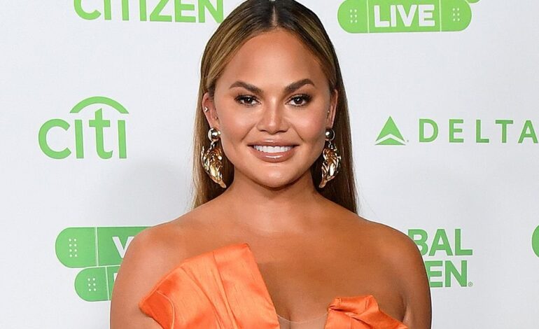 Chrissy Teigen’s Sobriety Sip: A No-BS Look at Her Drinking Reset