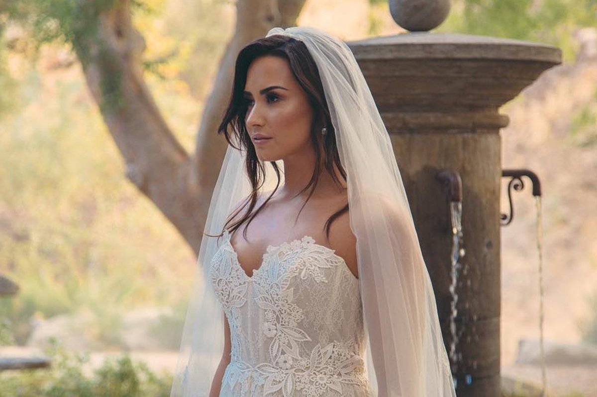 Demi Lovato’s Dolby Theatre Dress Rehearsal Has Us Ready to RSVP