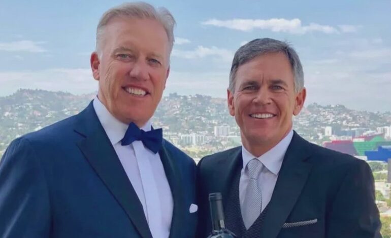 Denver Sheriff Clears John Elway in Golf Cart Crash