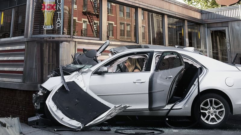 Driver Plows Through Jennifer Aniston’s Malibu Gate
