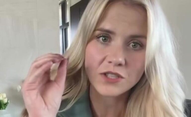 Elizabeth Smart Confronts Kidnapper’s Parole Breach