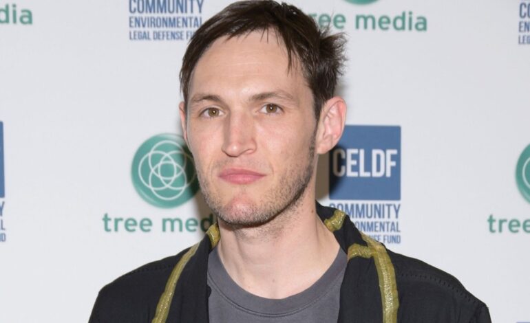 Ex-Chili Peppers Guitarist Sidesteps Jail in Fatal Crash Plea