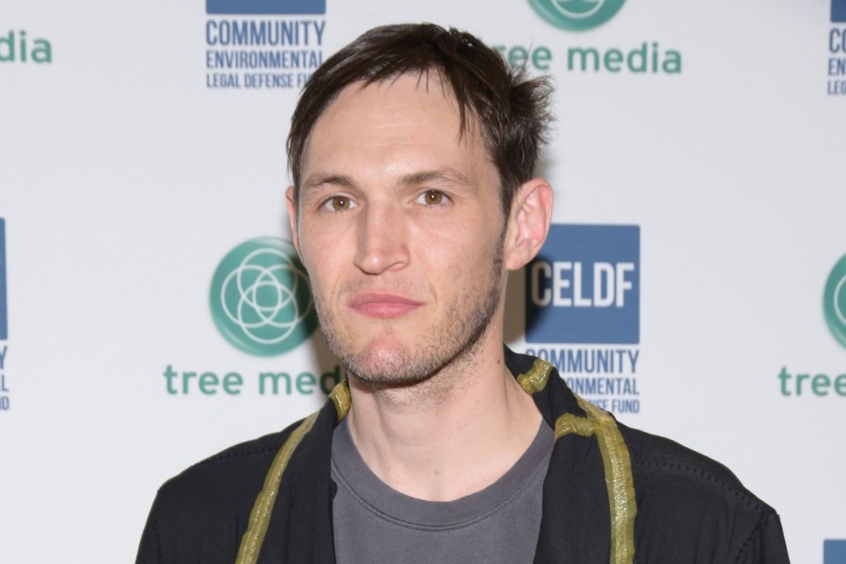 Ex-Chili Peppers Guitarist Sidesteps Jail in Fatal Crash Plea