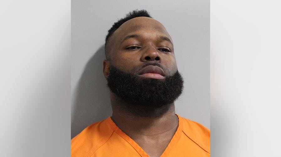 Ex-NFL Linebacker Accused of Leaving Son in Car for Paid Meetup