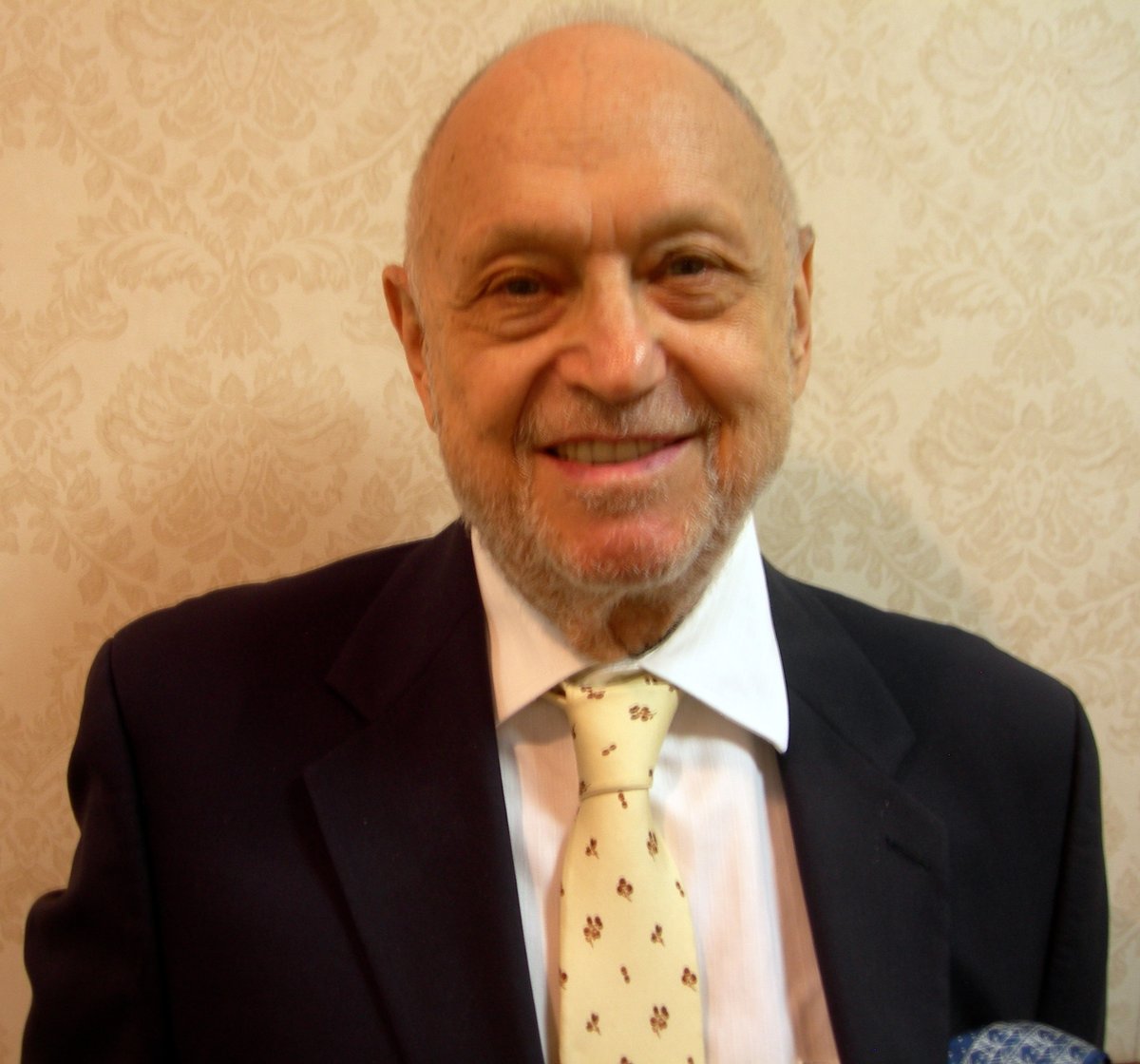 Final Curtain for ‘Annie’ Composer Charles Strouse at 96
