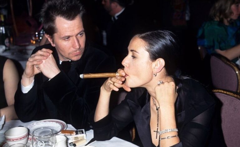 Gary Oldman’s Unprofessional Antics: Demi Moore’s Hilarious Response Revealed