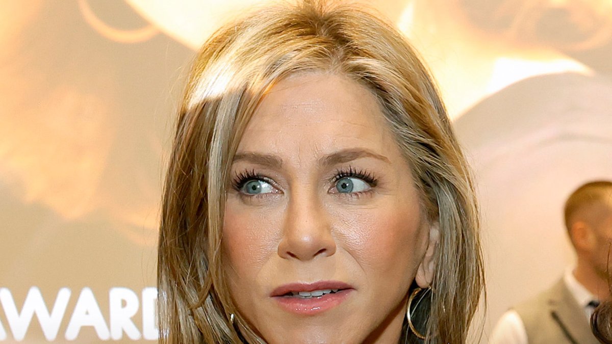 Gate Crasher Sparks LAPD Stalking Investigation at Jennifer Aniston’s LA Home
