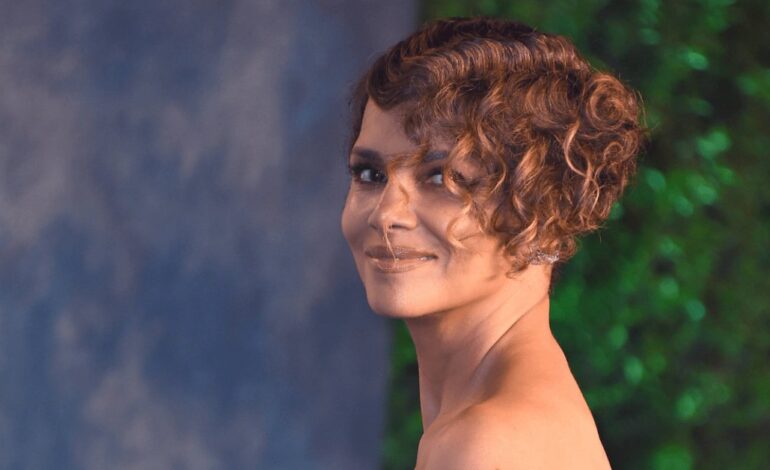 Halle Berry’s Bare-All Mother’s Day Tribute to Van Hunt