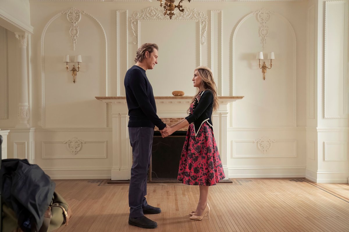 Inside Carrie Bradshaw’s Gramercy Apartment: Price Tag Unveiled
