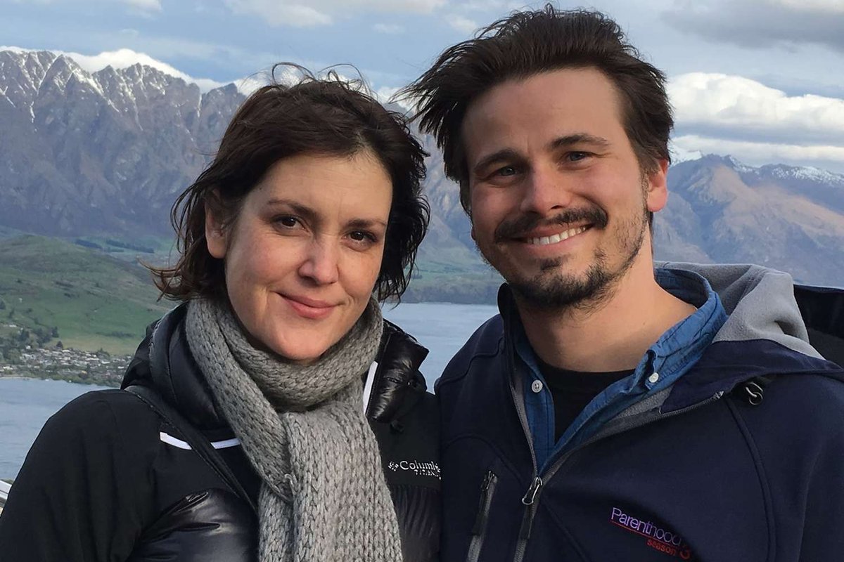 Jason Ritter’s Painfully Sweet Mother’s Day Letter to Melanie Lynskey