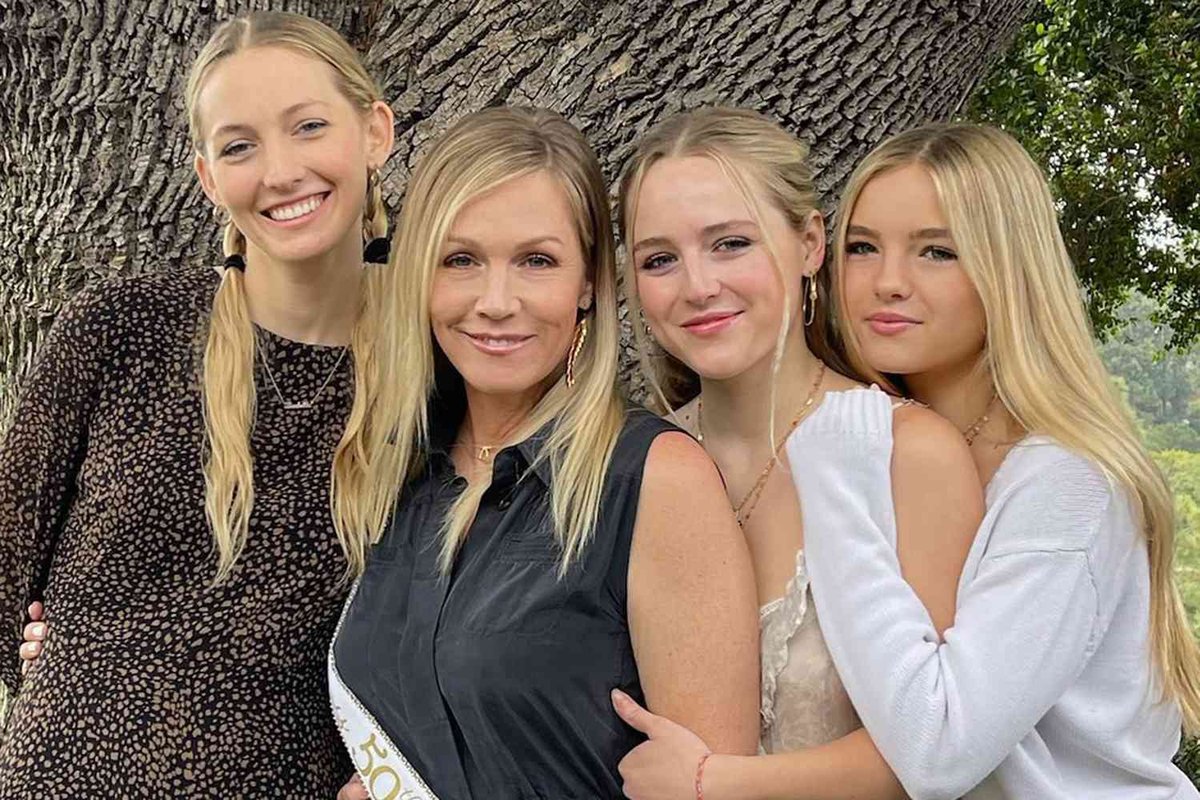 Jennie Garth’s Daughter Fiona Shocks Fans with Limited ‘90210’ Knowledge