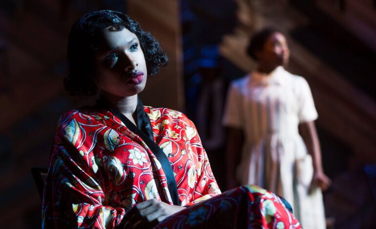 Jennifer Hudson Lights Up ‘Smash’ Cast with Surprise Broadway Performance