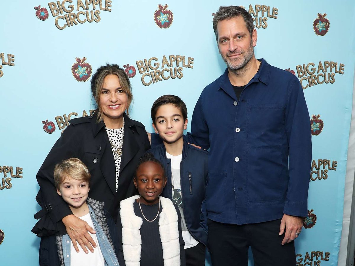 Mariska Hargitay Unveils Generational Secret in New Documentary