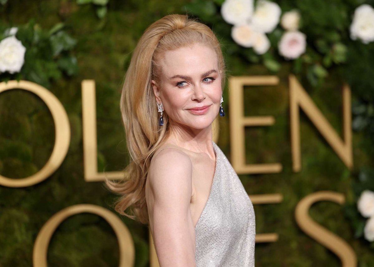 Nicole Kidman Flaunts New Long Locks at 2025 ACM Awards with Keith Urban