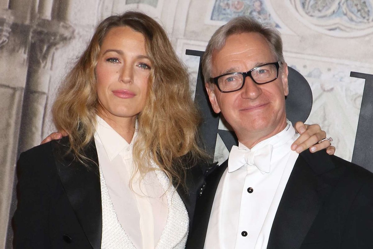 Paul Feig Stands Up for Blake Lively: A Masterclass in Teamwork and Resilience