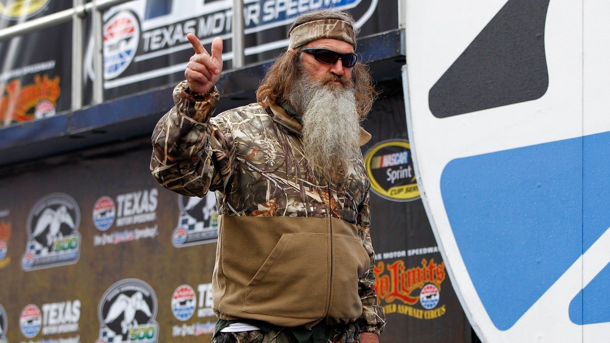 Phil Robertson Dies at 79 – Celebrating His Faith-Fueled Legacy