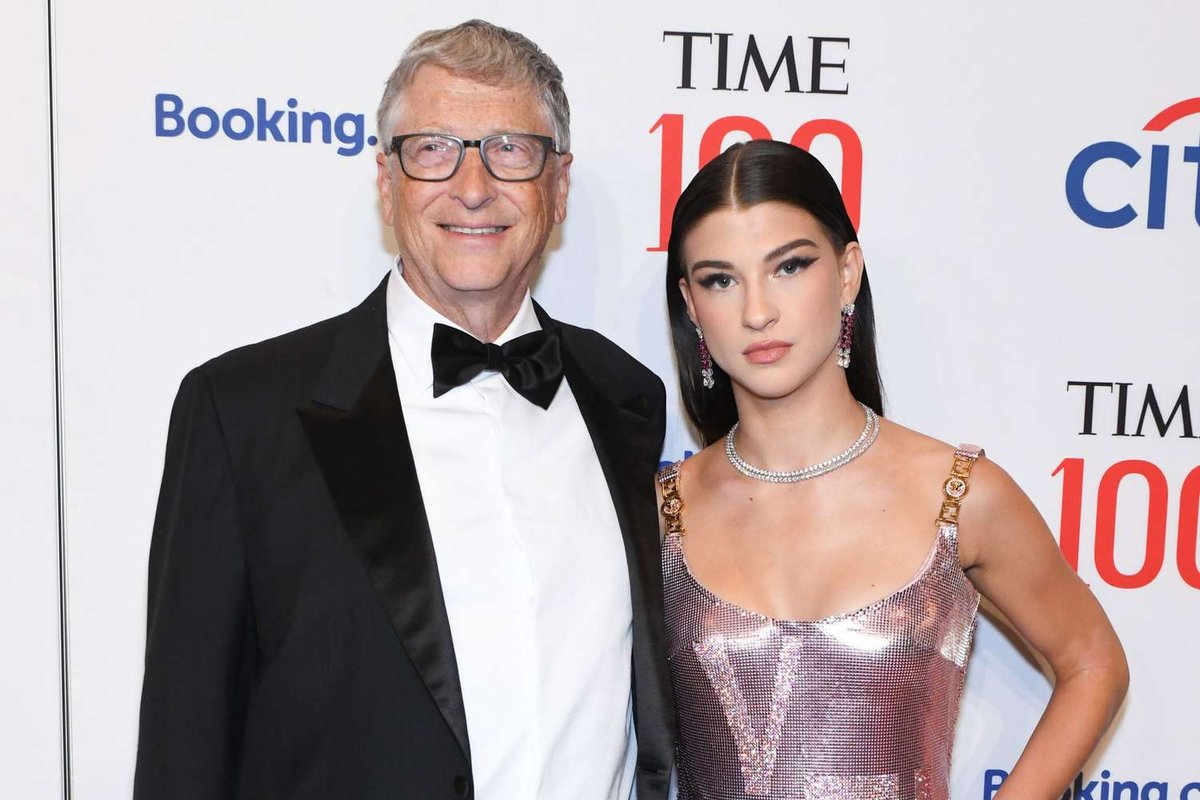 Phoebe Gates Reflects on Life with Her “Socially Awkward” Dad—Dating Struggles Included