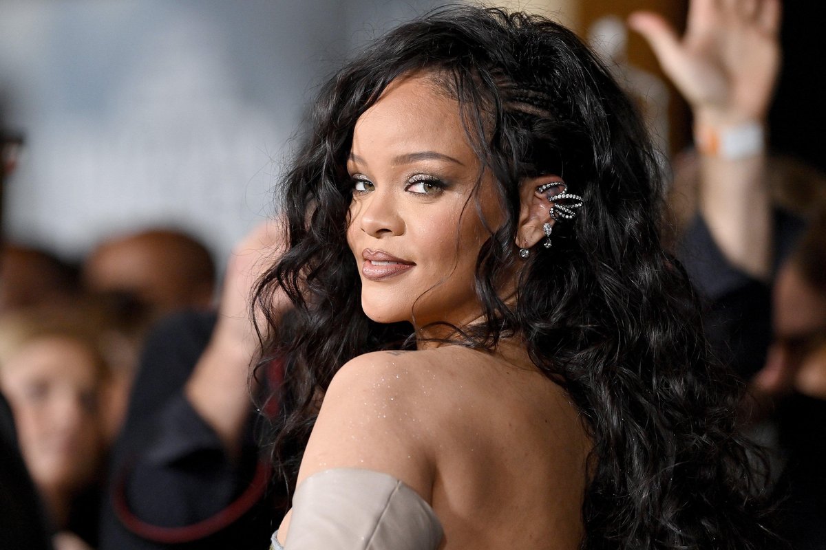 Rihanna’s Cannes Comeback: Embracing Motherhood in a Daring Cutout Gown