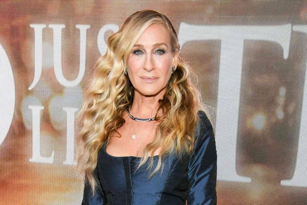 Sarah Jessica Parker’s Corset Gown Steals the Spotlight at “And Just Like That…” Season 3 Photo Call