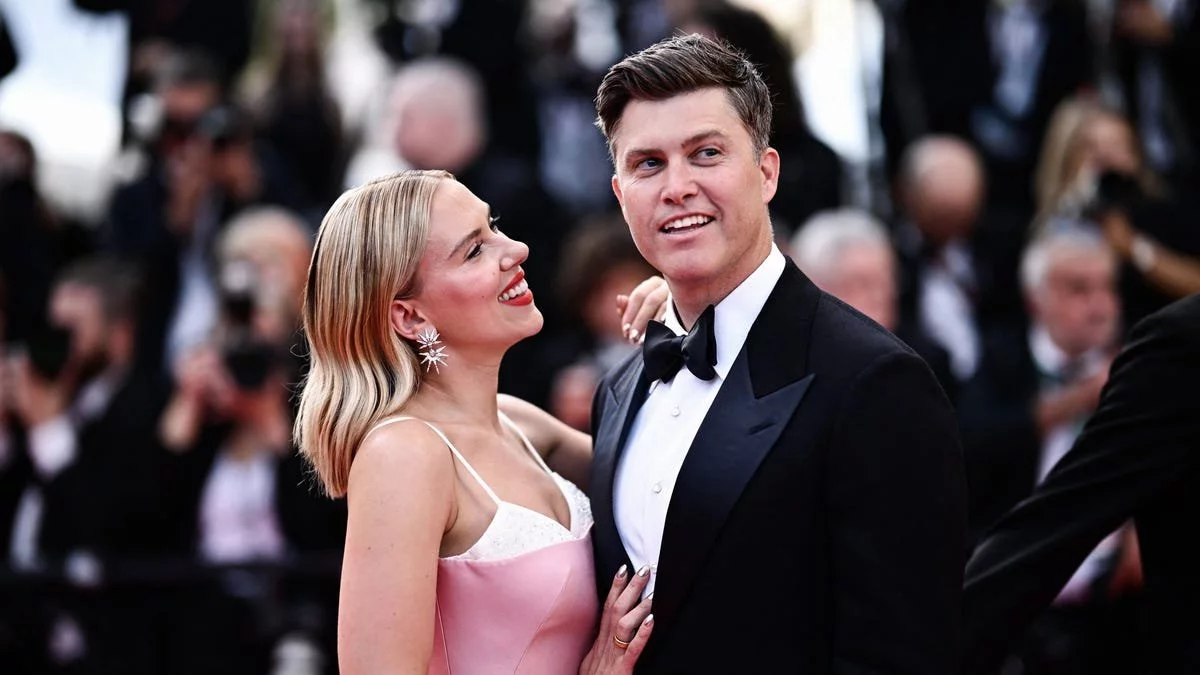 Scarlett Johansson’s Laugh Riot in SNL’s Victorian Tea-Time Skit