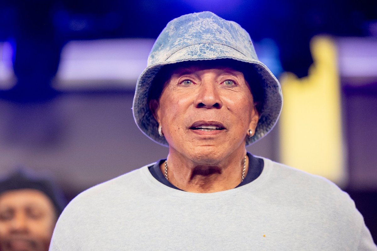Smokey Robinson Faces New Sexual Assault Probe as Attorney Brands Allegations “Desperate Attempt”