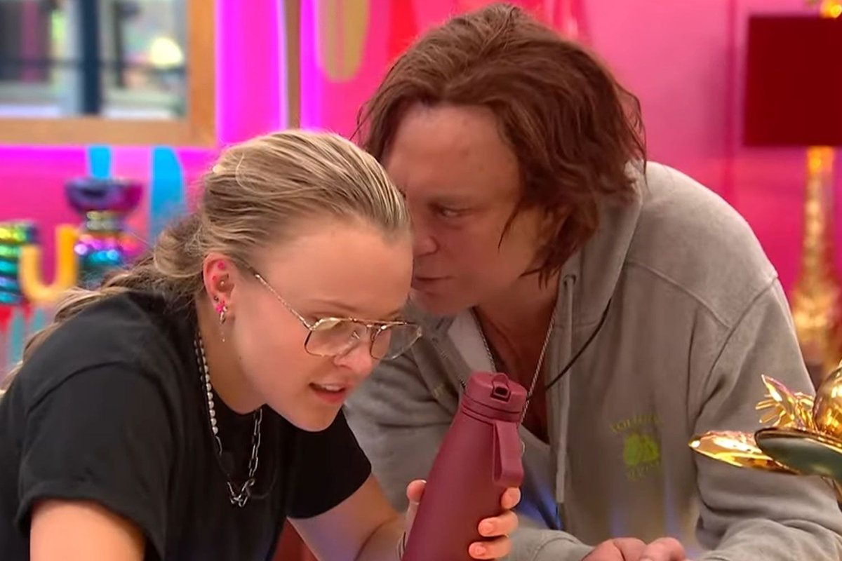 The Scary Encounter Between JoJo Siwa and Mickey Rourke You Didn’t See on Celebrity Big Brother