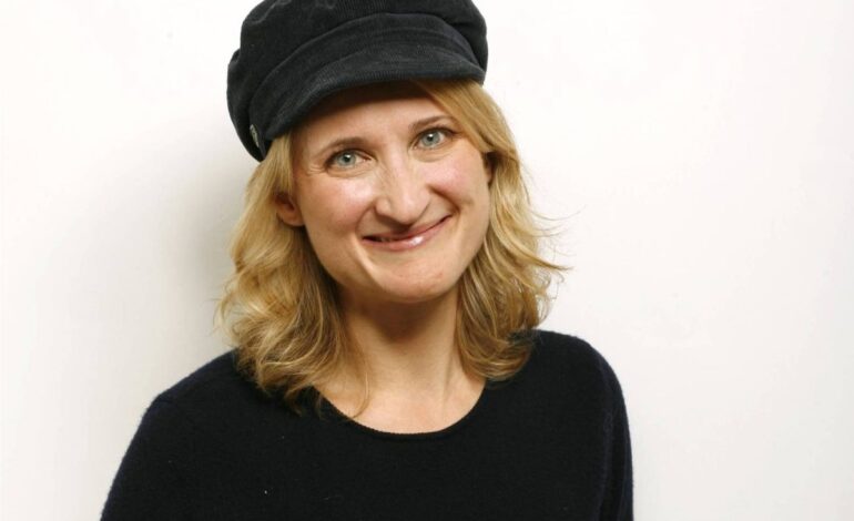 Tragic Loss: ‘I Kissed a Girl’ Singer Jill Sobule Dies in House Fire at 66