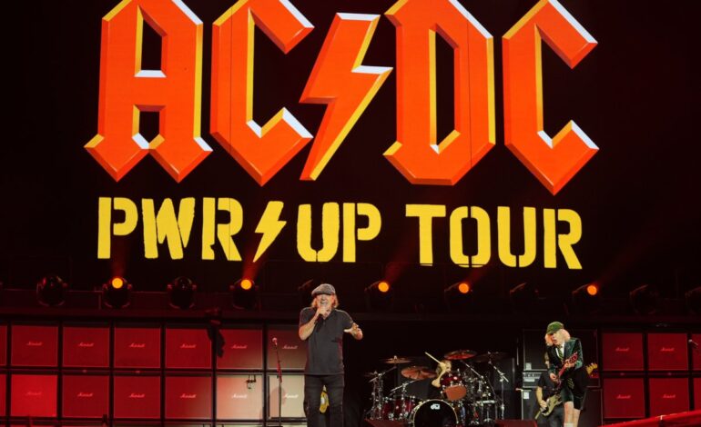 AC/DC Shows Signs of Wear: Fans Urge ‘Retire’ After Viral Gig Footage