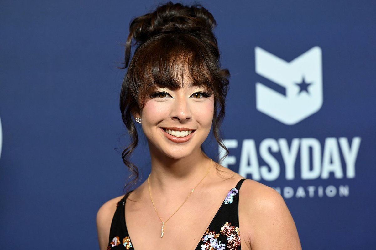 Aubrey Anderson-Emmons Comes Out as Bisexual in Candid Social Media Reveal