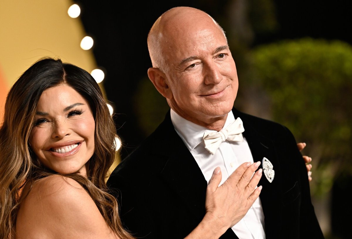 Bezos & Sanchez Sail Away from Star-Studded Venice Nuptials