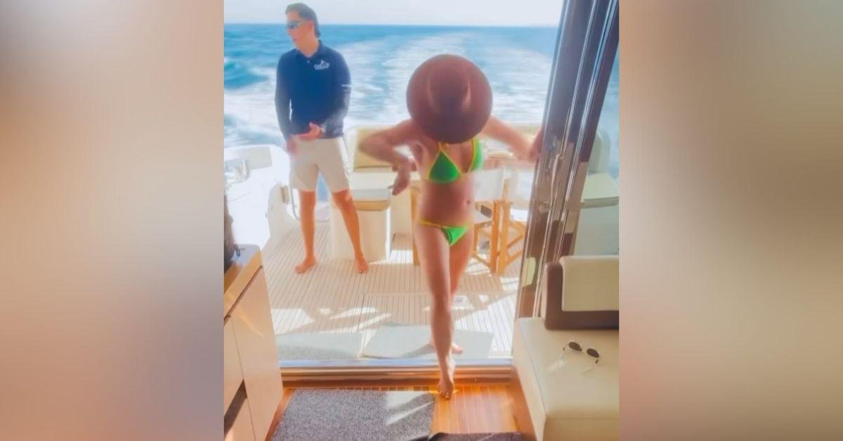 Britney Spears Turns Heads in Yellow-Green Bikini During Viral Boat Dance Video