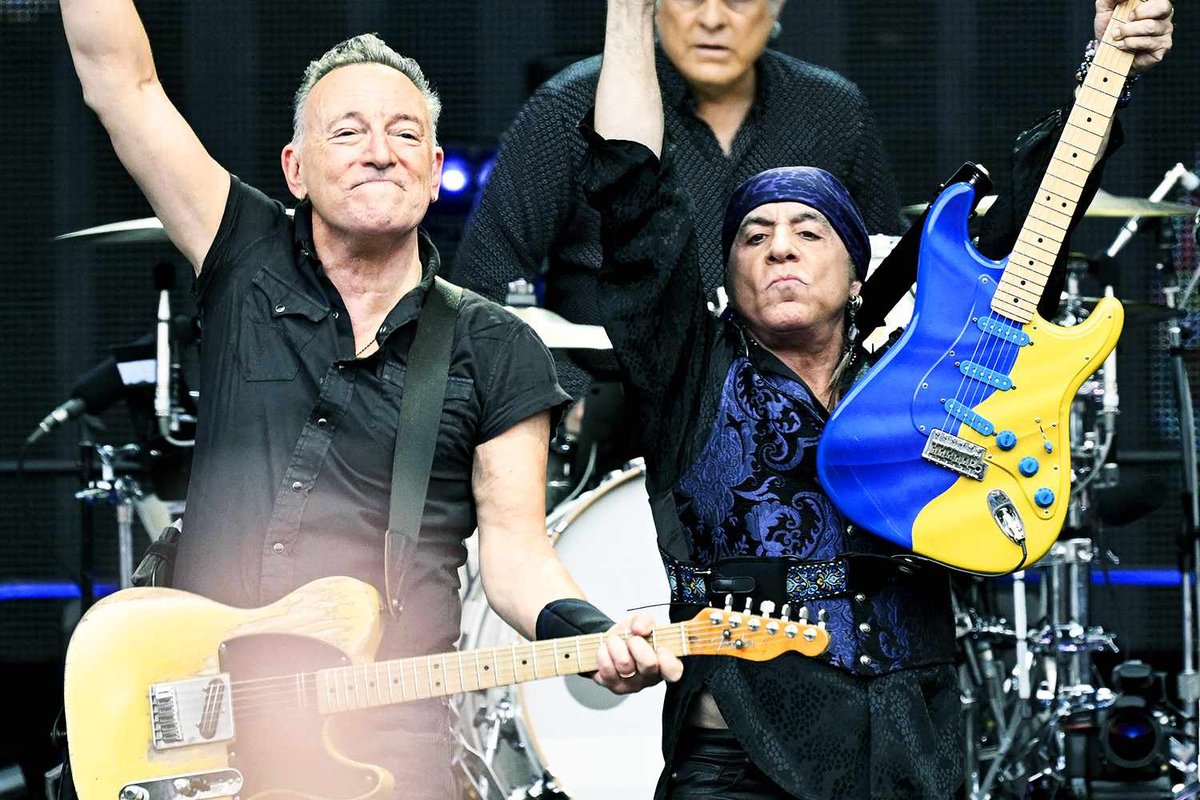 Bruce Springsteen Tour Shaken by Steve Van Zandt’s Emergency Surgery