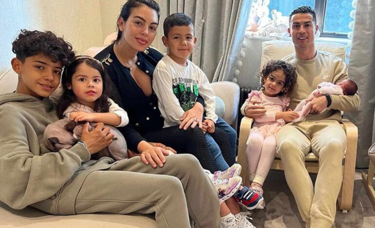 Cristiano Ronaldo’s Enchanting Family Portrait: Georgina and the Five Little Champions