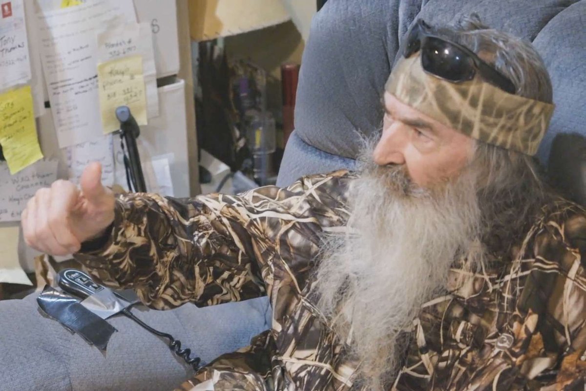 Emotional Reunion: Duck Dynasty Revival’s Heartfelt Salute to Phil Robertson