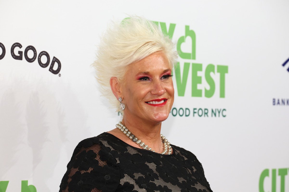 Food Network Mourns Chef Anne Burrell’s Unexpected Passing at 55