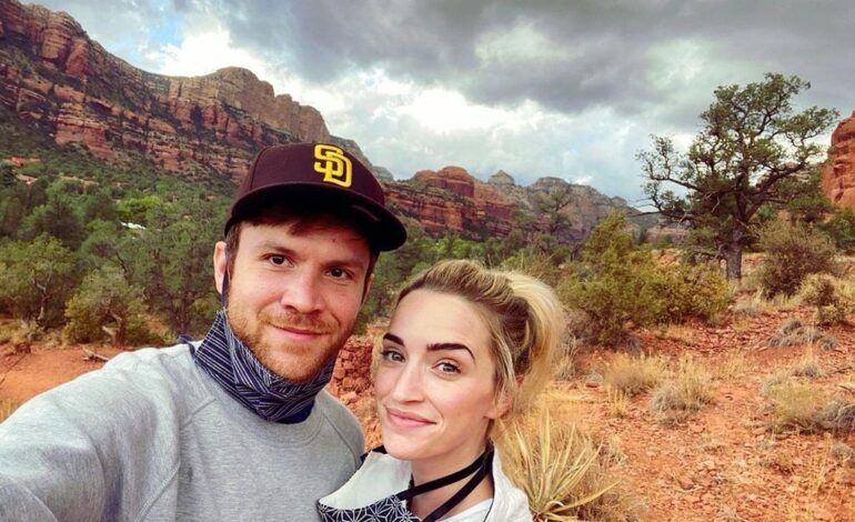 Ginny & Georgia Stars’ Off-Screen Romances Uncovered: From Premiere PDA to Private Partnerships