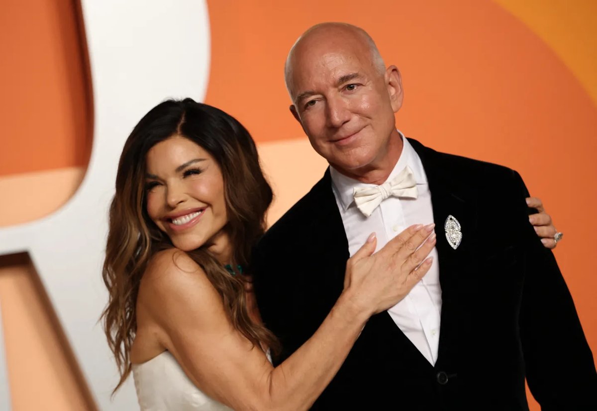Hollywood Glitters on Venetian Canals for Bezos-Sanchez Pajama Finale