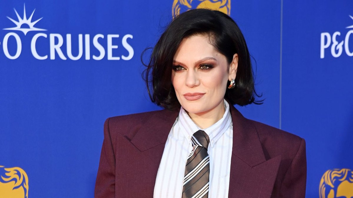 Jessie J’s Breast Cancer Reveal: Early Detection Fuels Hope and Advocacy