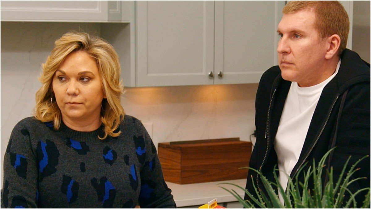 Julie Chrisley’s Blonde Hair Triumph After Prison Release