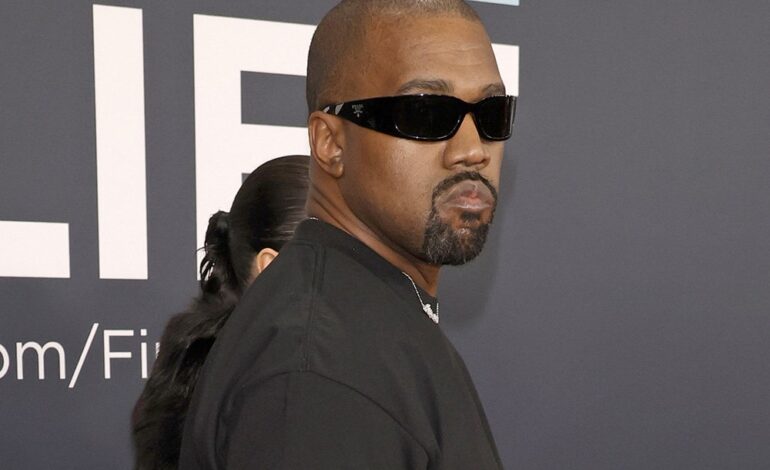Kanye West Makes Strategic White-Clad Statement at Diddy’s NYC Trial