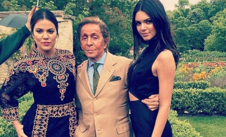 Kim Kardashian Shines in Snake-Print at Bezos-Sanchez Venetian Celebration