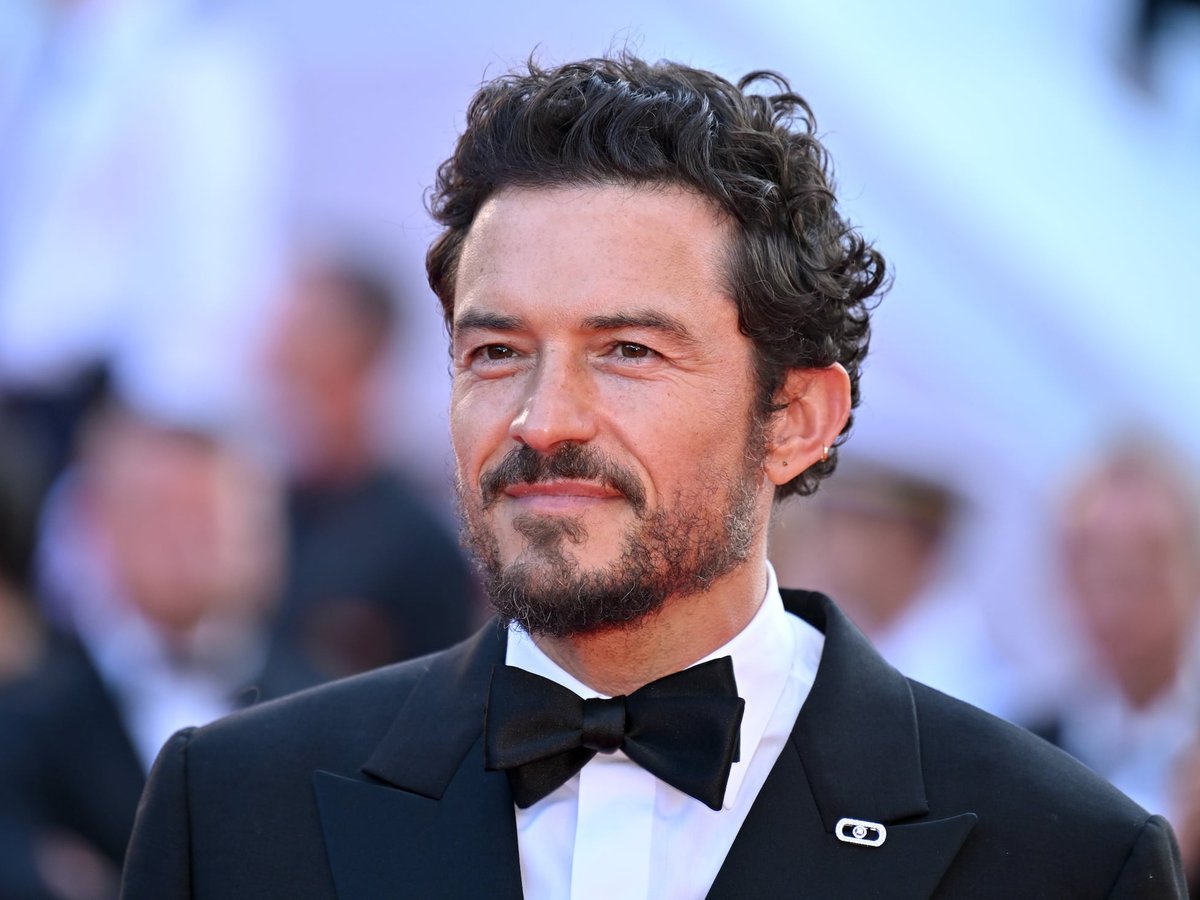Orlando Bloom Balances Dad Duty in Perth While Katy Perry Lights Up Australia