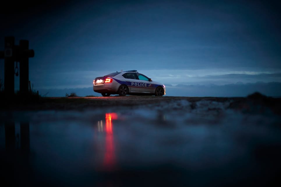 Paris Patrol Blasts ‘My Heart Will Go On’ Amid Record Floodwaters