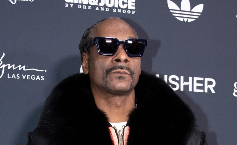 Snoop Dogg’s Heartbreaking Tribute: Beloved French Bulldog Juelz Passes Away