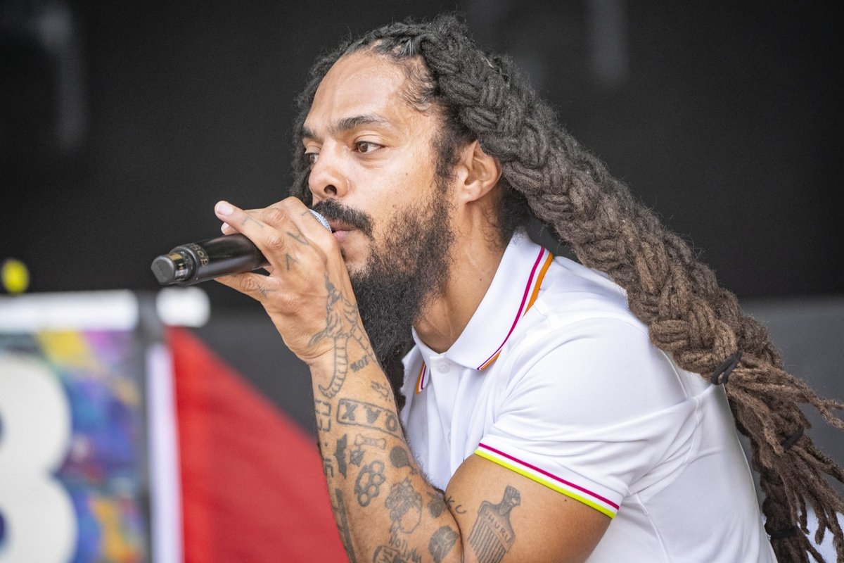 US Revokes Bob Vylan Visas Over Glastonbury Antisemitic Rant
