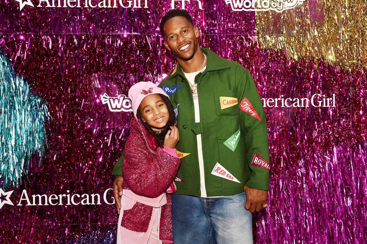 Victor Cruz’s 13-Year-Old Kennedy Is Perfecting Her Golf Swing—And Dad’s All In
