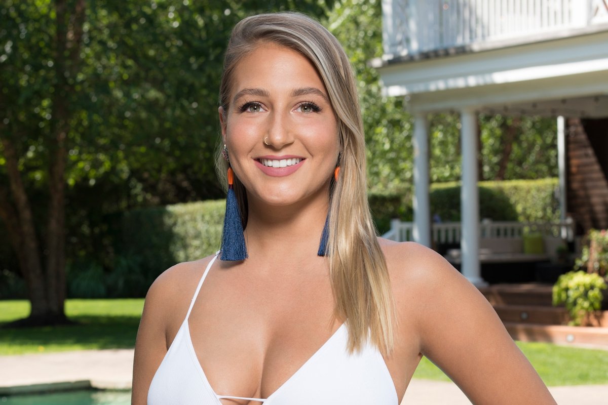 Amanda Batula Shares Her Clear Skin Strategy Following Adult Acne Battle