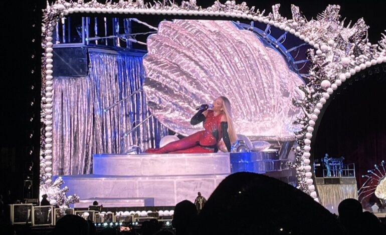 Beyoncé’s Cowboy Carter Tour Rides Into Vegas Finale
