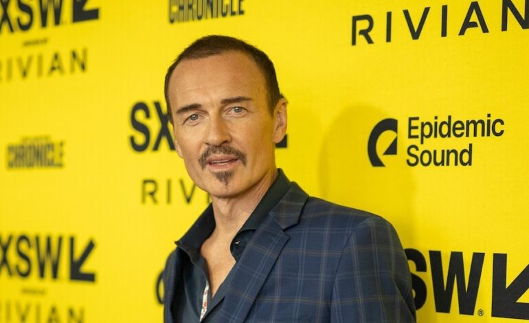 Charmed Stars Remember Julian McMahon’s ‘One-of-a-Kind’ Magic